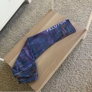 Peloton cropped leggings